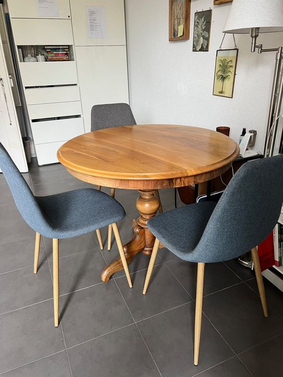 Nussbaum Holztisch rund (Gebraucht) in Bern für CHF 200 – nur Abholung ...