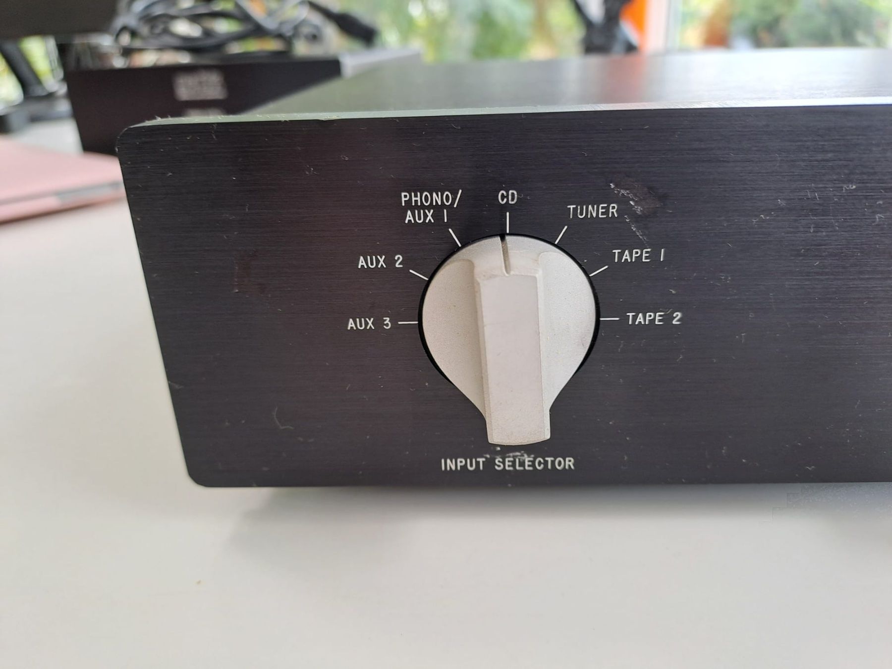 Mark Levinson Amplificatori: Mark Levinson N° 28 – Usato da La Neuveville venduto da austinpowers70 5