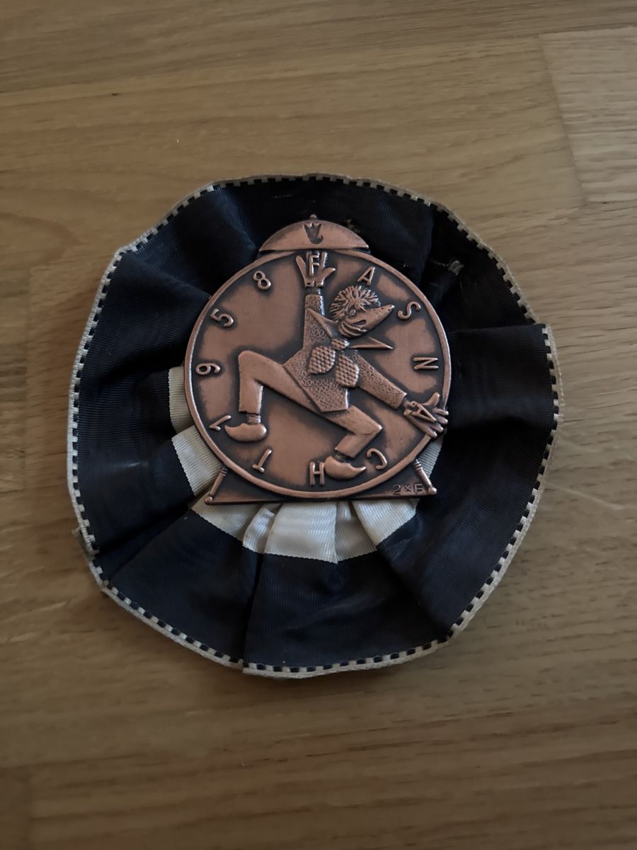 Placchette & Badge: Basler Zugblaggedde 1958 – Usato da Basel venduto da Tizi.L