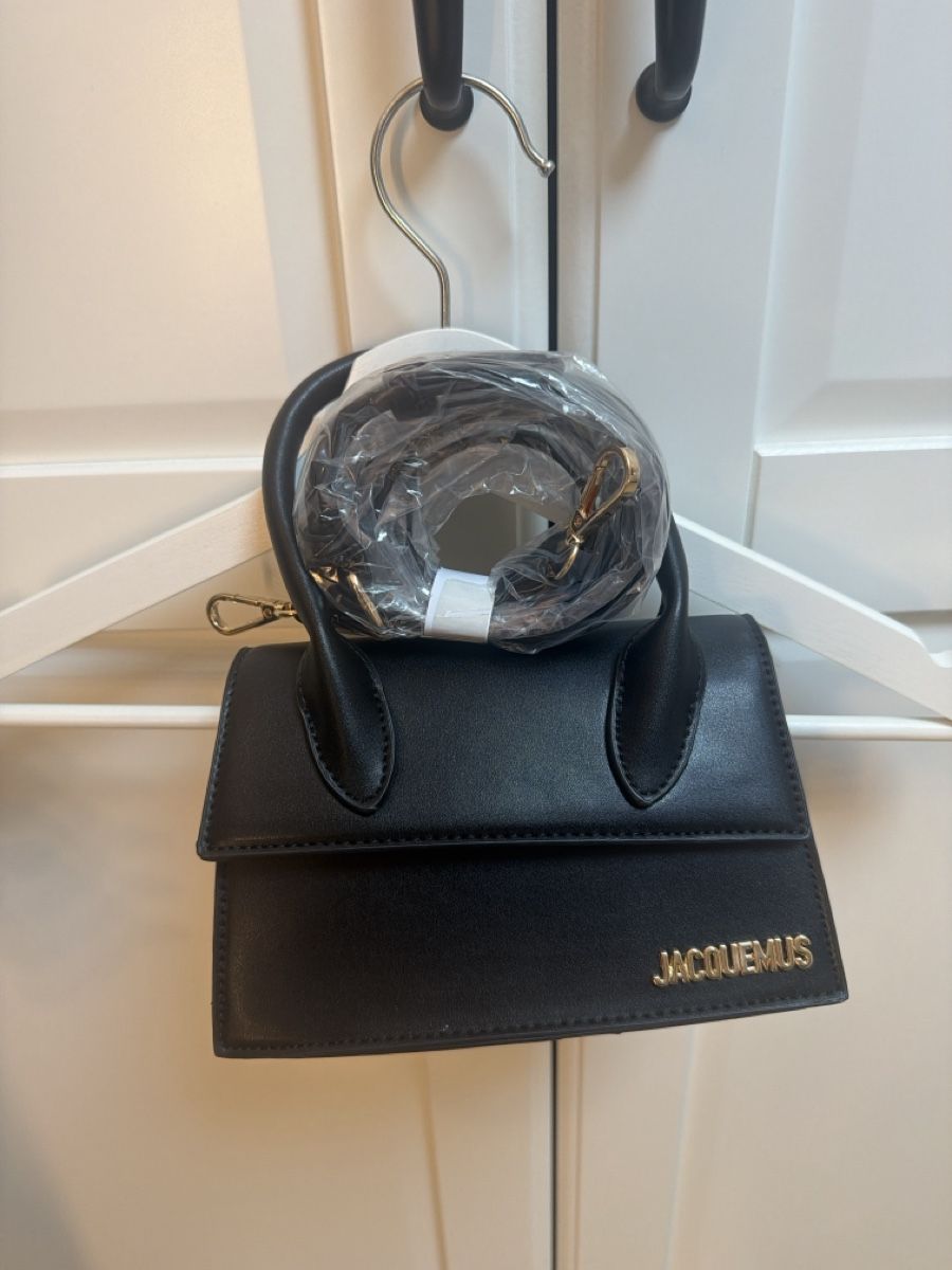 Jacquemus Borse da donna: Jacquemus Handtasche Schwarz Leder neuwertig – Nuovo (secondo la descrizione) da Volketswil venduto da jus_yy56 1