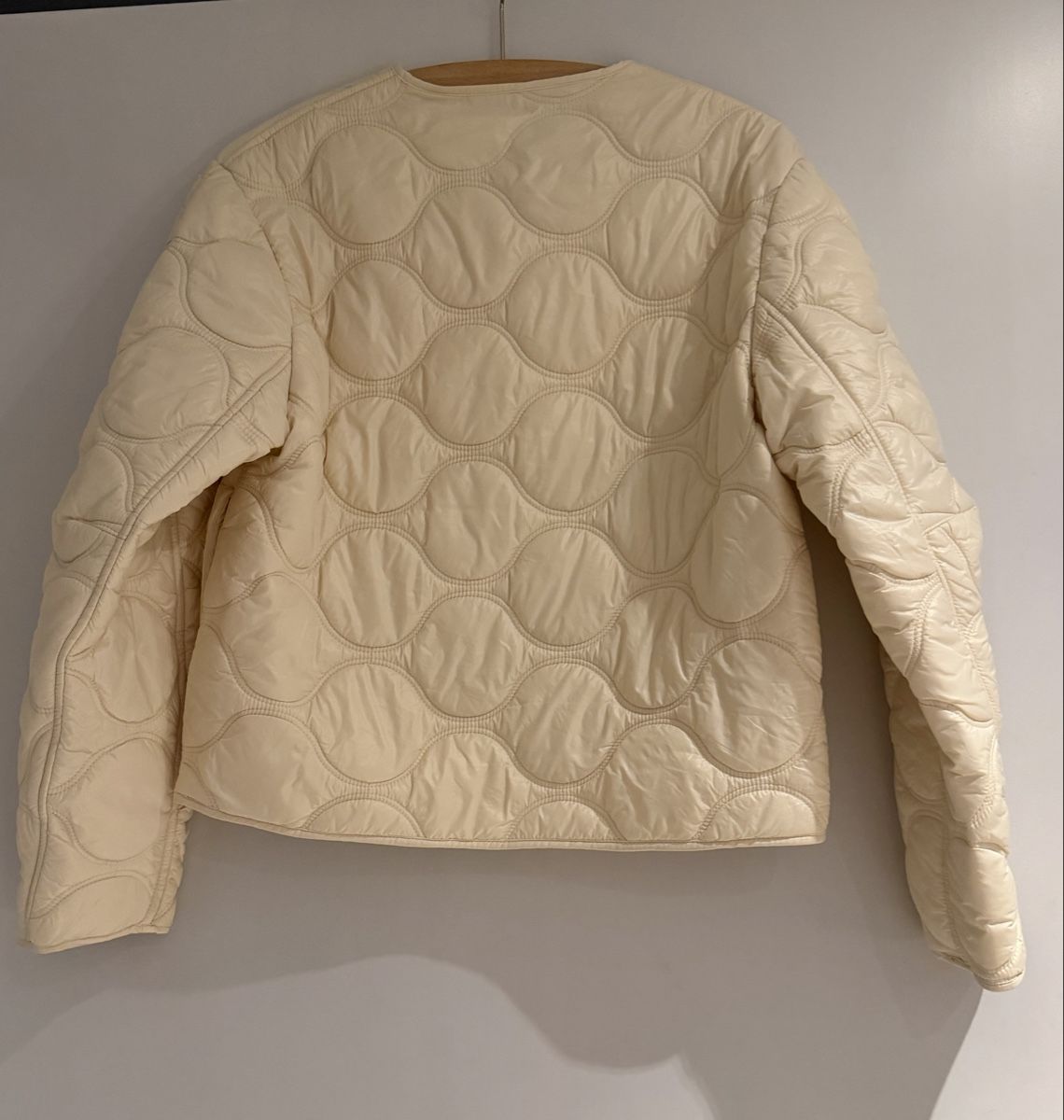 Jacken: Steppjacke von Mango – Neu und originalverpackt aus Tennwil von Zaylaaa 1