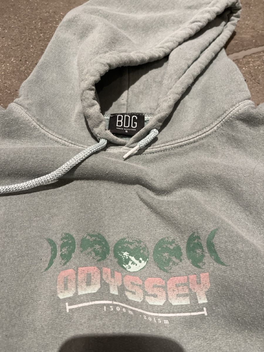 Urban Outfitters Pullover & Sweatshirts: BDG Kapuzenpullover grün mit Grafikprint Grösse S – Neu (gemäss Beschreibung) aus Lotzwil von etienneundjoelle 1