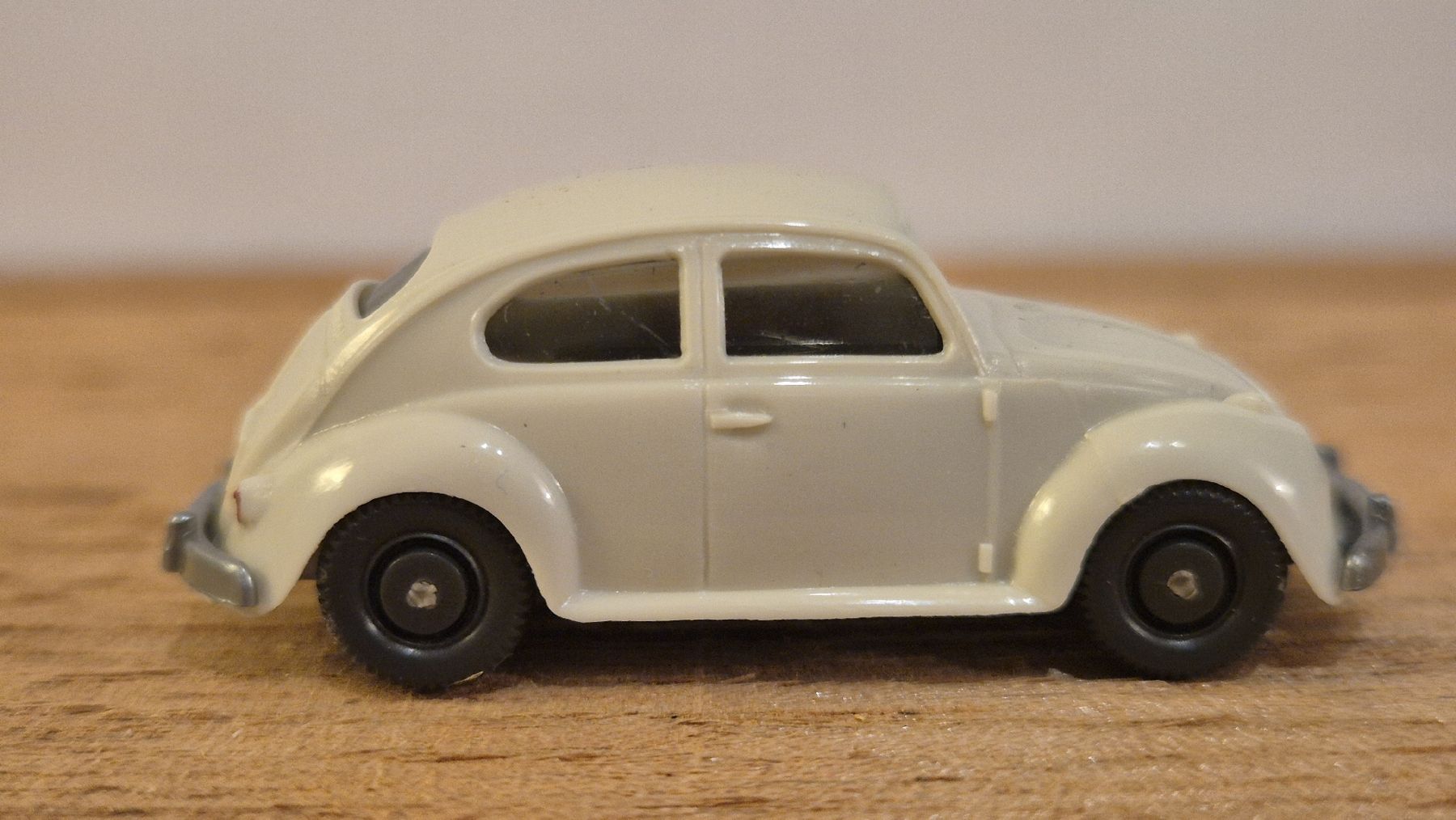 Wiking Modellautos: VW Käfer Typ 5 von Wiking in perlweiss – Gebraucht aus Uznach von Katinka83 4
