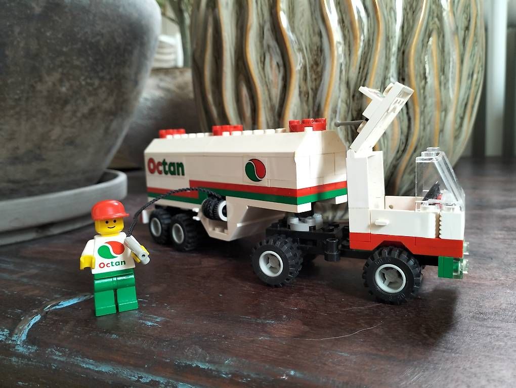 Giocattoli: Camion benzina Lego – Usato da Locarno venduto da gab_22kt 1