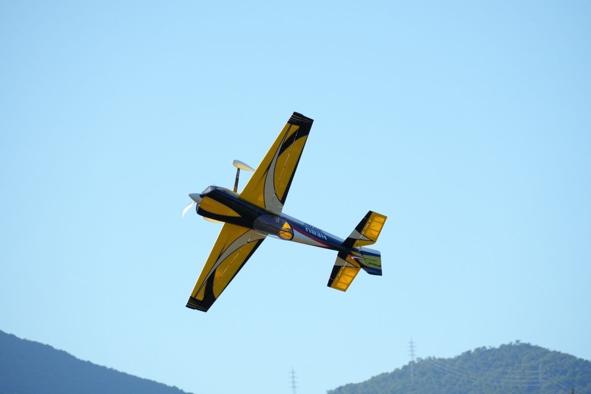 Pilot-RC Modellismo RC: Laser V2 103“ – Usato da Weggis venduto da Enzooo 1