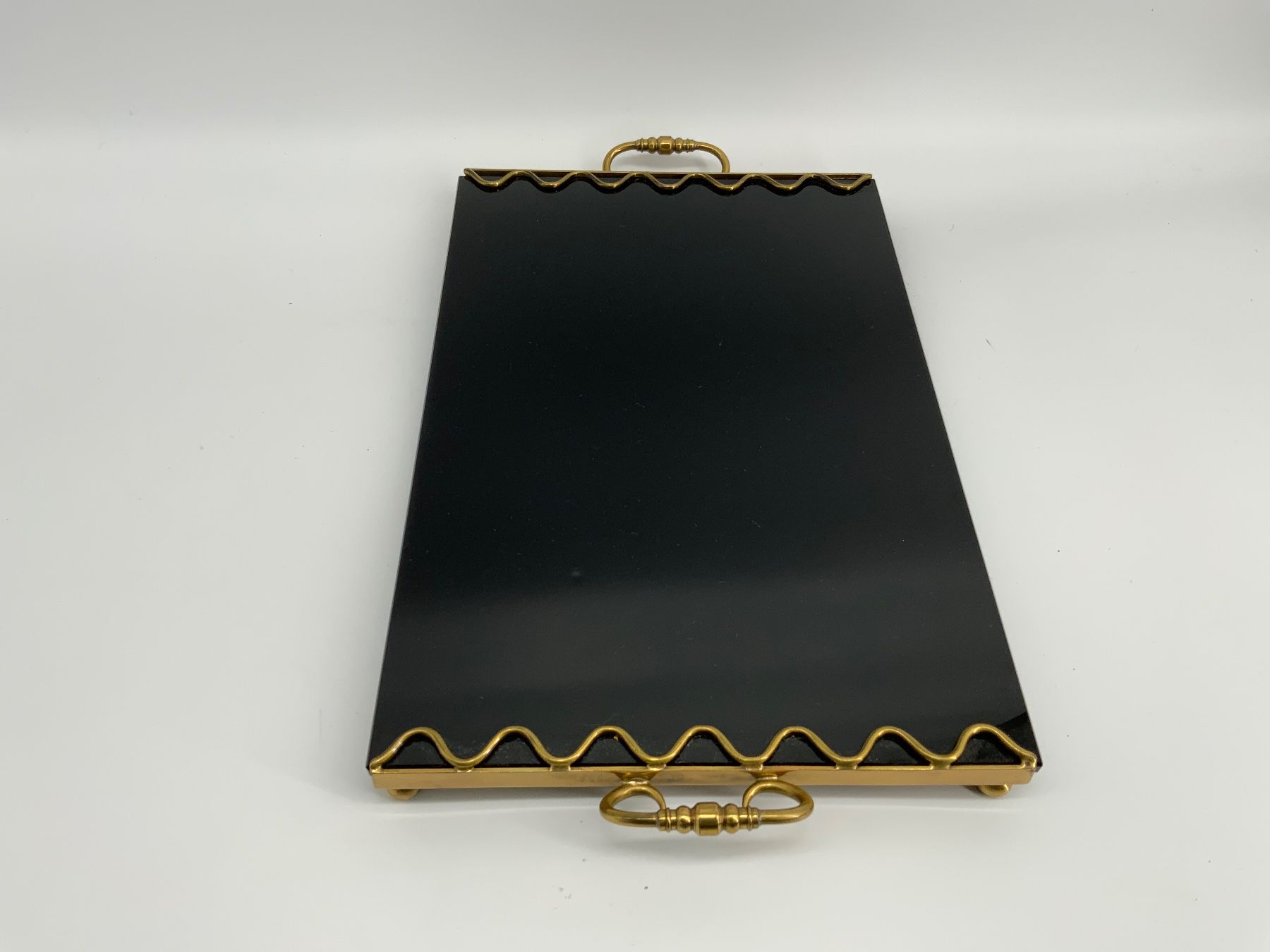Servierplatten: Vintage Serviertablet schwarzes Glas mit Messing Halterung – Gebraucht aus Erlach von silvia3235 5