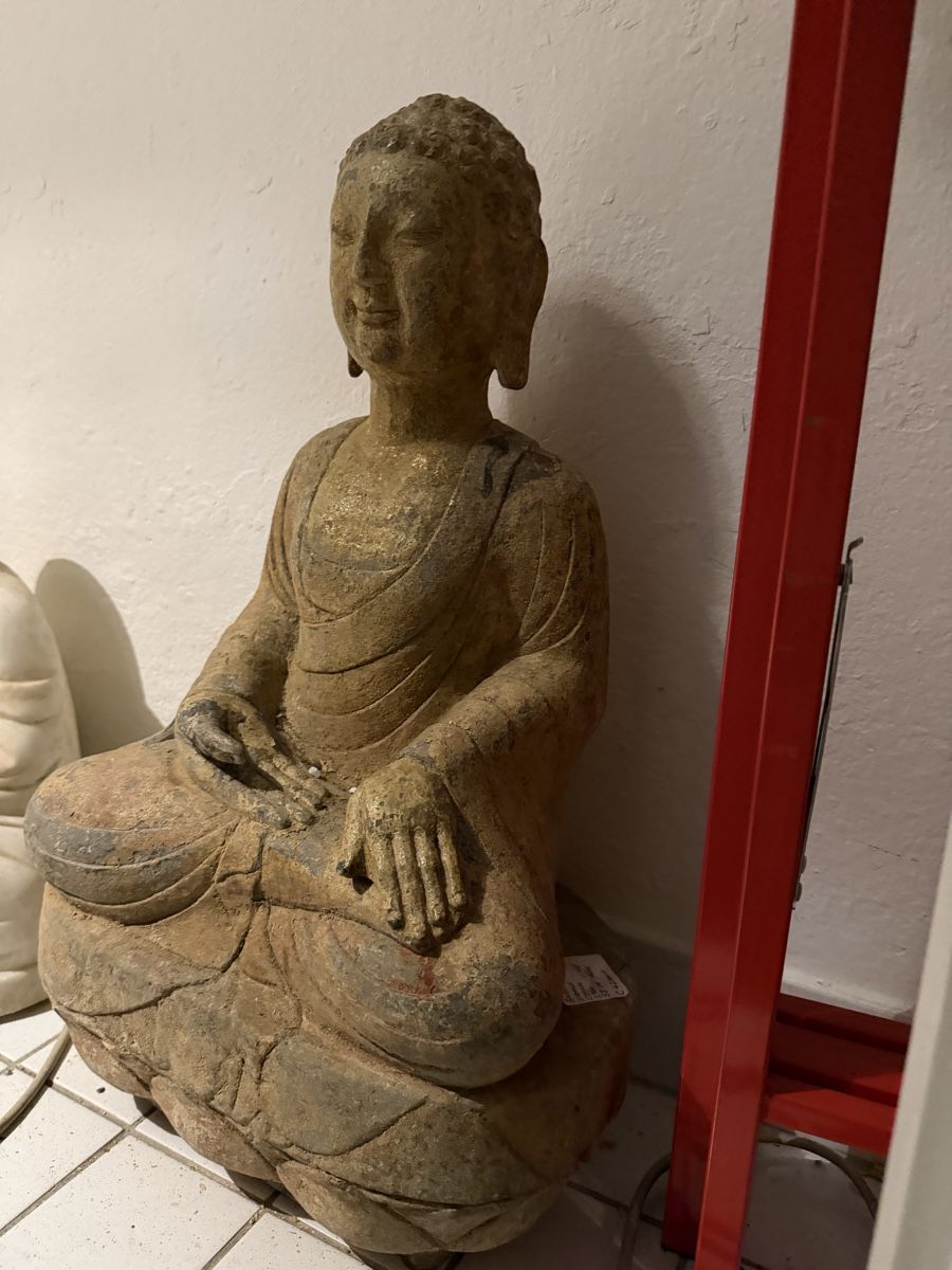 Sculture & Statue: Sitzender Steinbuddha ca 18.Jh – Usato da Wettingen venduto da NickInc 2