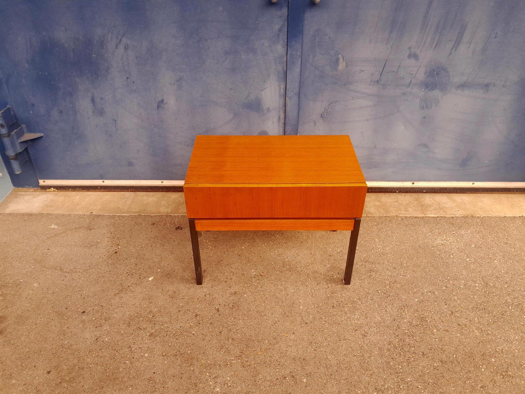 Tables de nuit: Vintage Nachttisch / Kommode / Sideboard – D'occasion à Männedorf par Bel-view 1