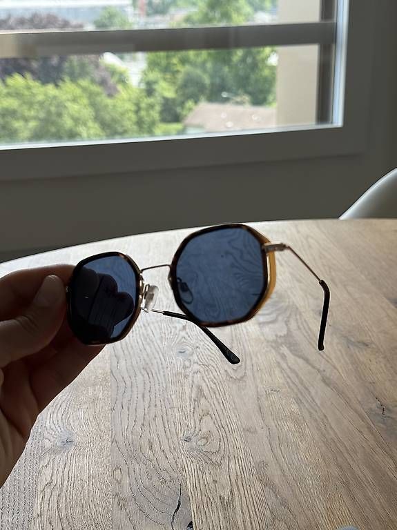 Brillen & Gläser: Sonnenbrille – Gebraucht aus Zürich von cemkurcan 1