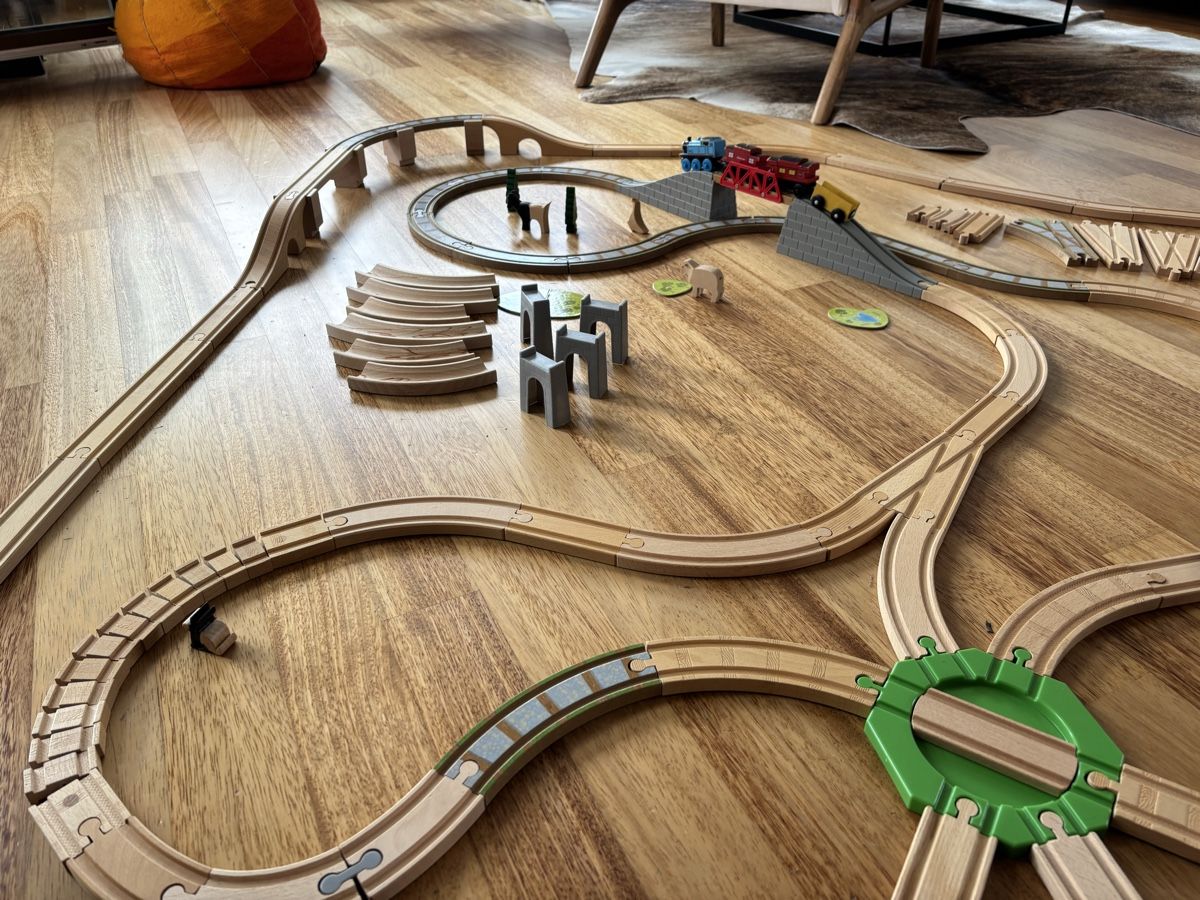 Jouets: Brio Eisenbahn aus Holz – D'occasion à Männedorf par mangotango01 3