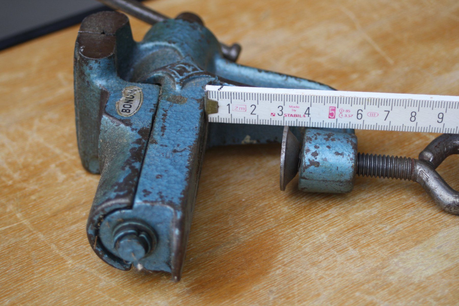Tutti gli attrezzi: VINTAGE EISEN SCHRAUBSTOCK KLEIN – Usato da Wauwil venduto da Pneuedy 4