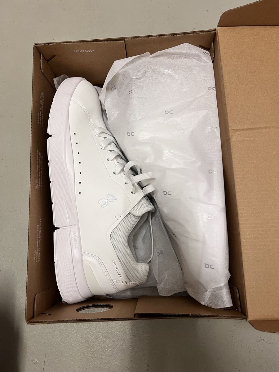 On Scarpe da uomo: On The Roger Advantage 2, Gr. 42.5 – Nuovo e nell'imballaggio originale da Scuol venduto da l_xdm2