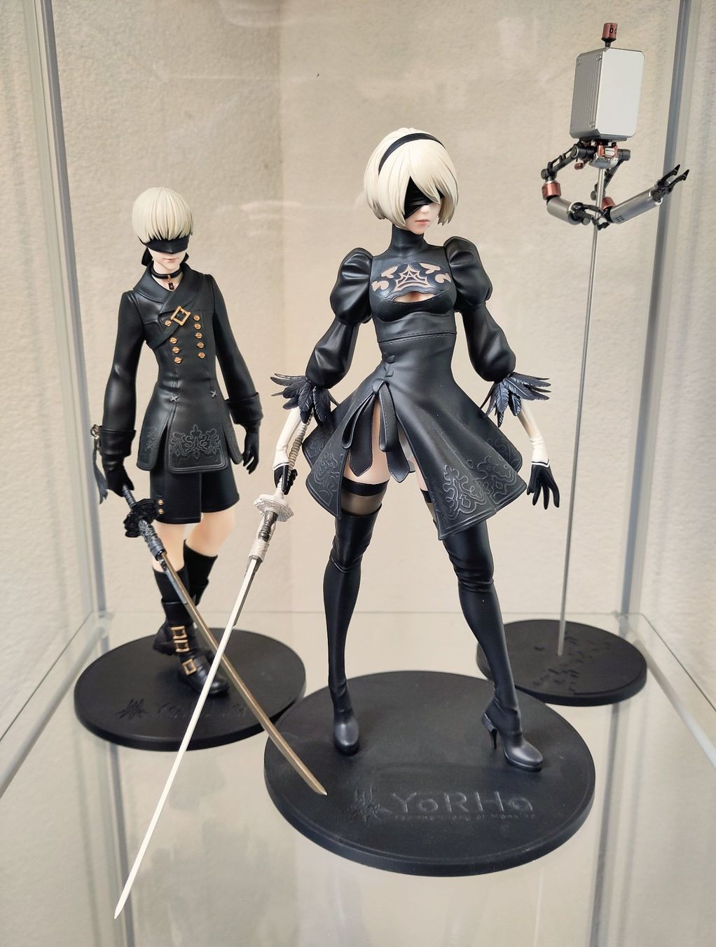 Statuette: Nier Automata-Figur mit Schachteln – Nuovo e nell'imballaggio originale da Yvonand venduto da rox_8y69