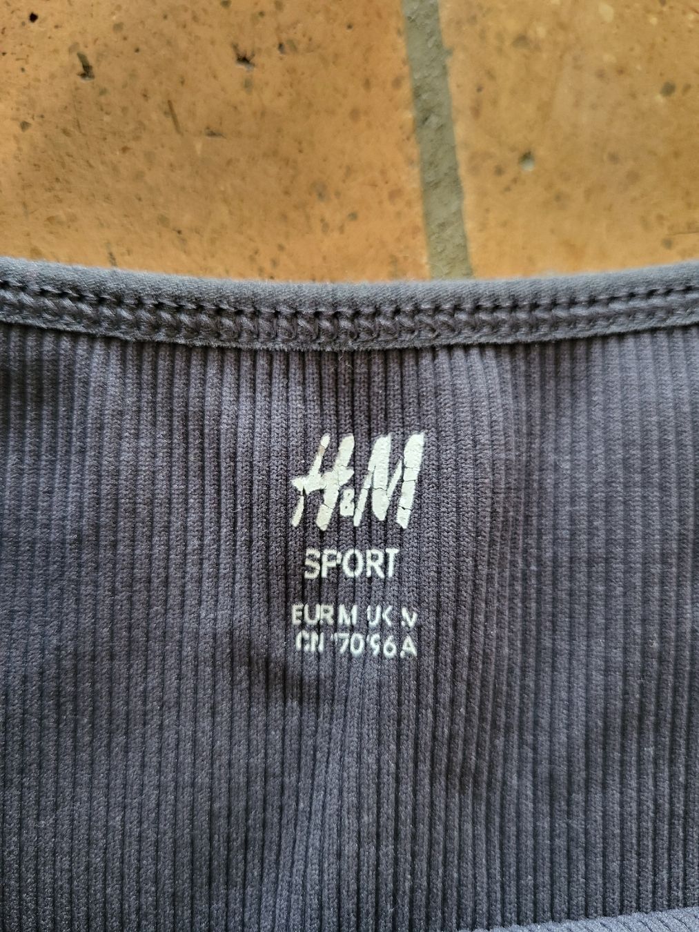 Top: Sport BH/top, Grösse M, Blau – Usato da Brugg AG venduto da elilara 1