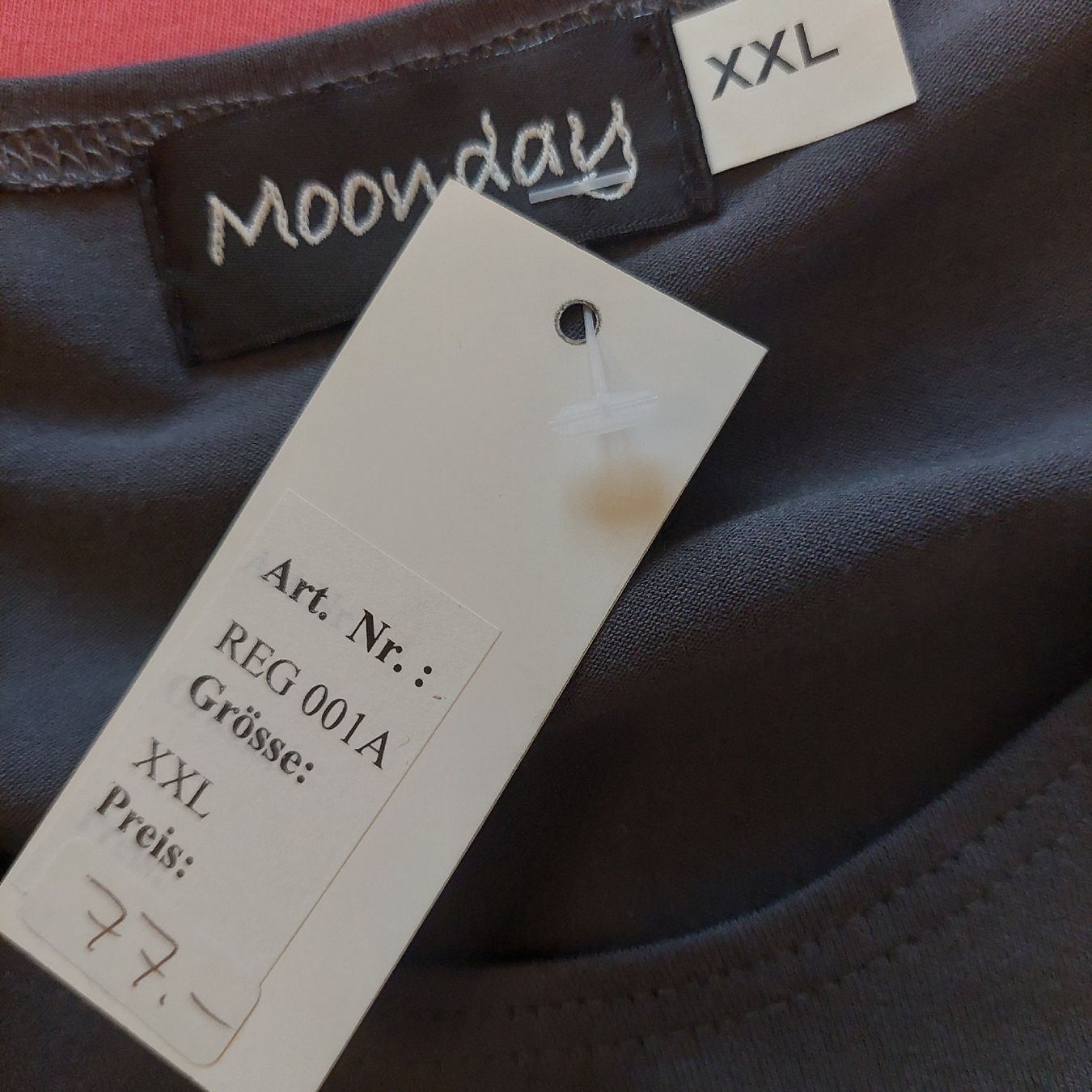 Vestiti: Moonday Kleid, Grösse XXL, Grau, Viskose – Nuovo e nell'imballaggio originale da Kreuzlingen venduto da peugeotj9 5