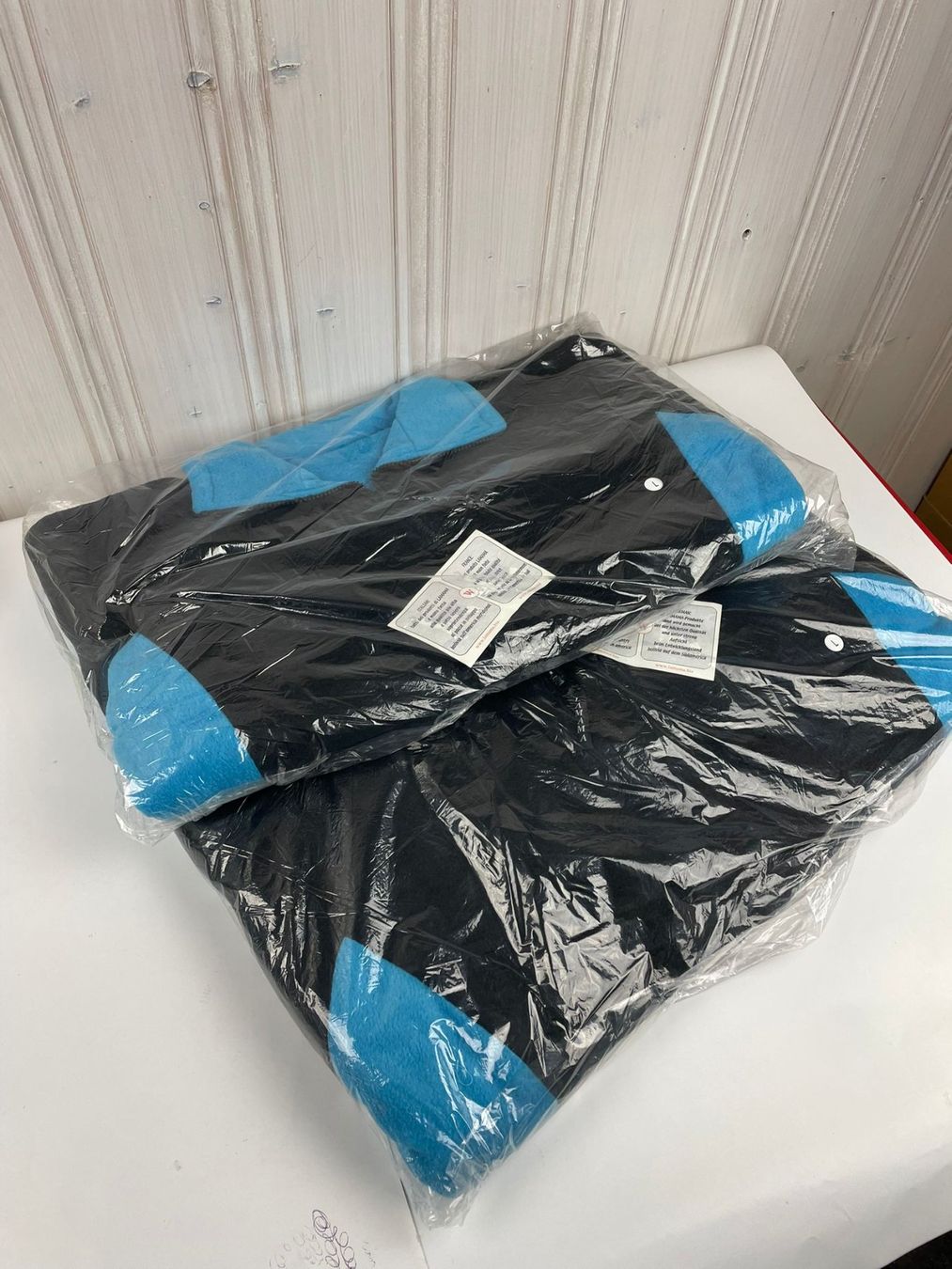 Giacche: 2x Wendefleecejacken schwarz/blau/ - Neu – Nuovo e nell'imballaggio originale da Wängi venduto da LiqKojote 1
