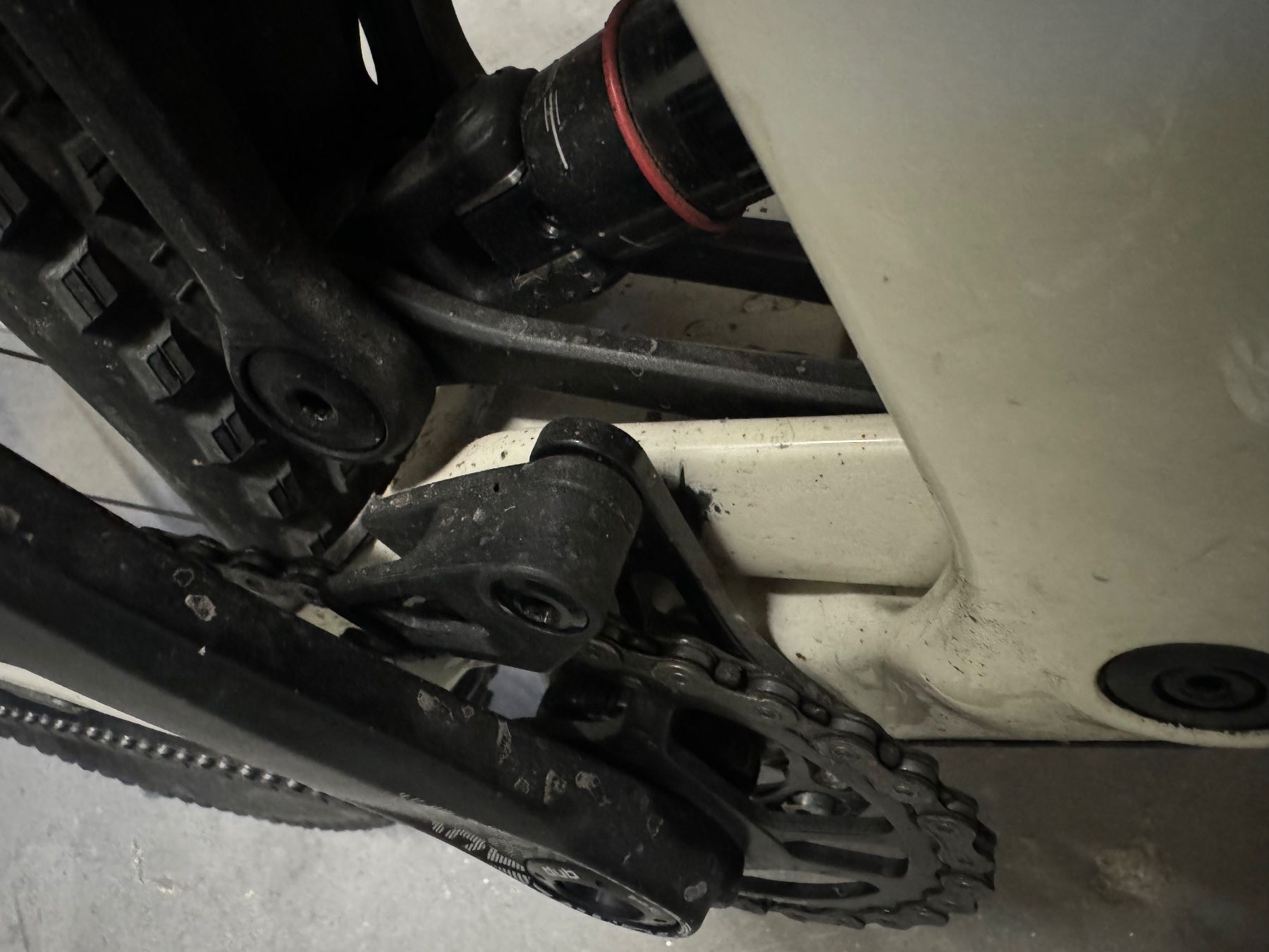 Specialized Velos: SPECIALIZED Enduro Elite S4 (L) – Gebraucht aus Chur von  1