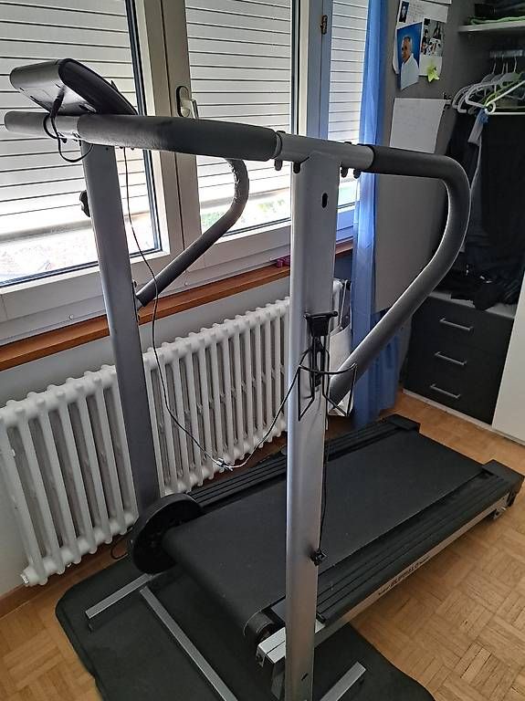 Macchine per carico, silaggio e trasporto: Tapis de course  – Usato da Neuchâtel venduto da sil_6qf6