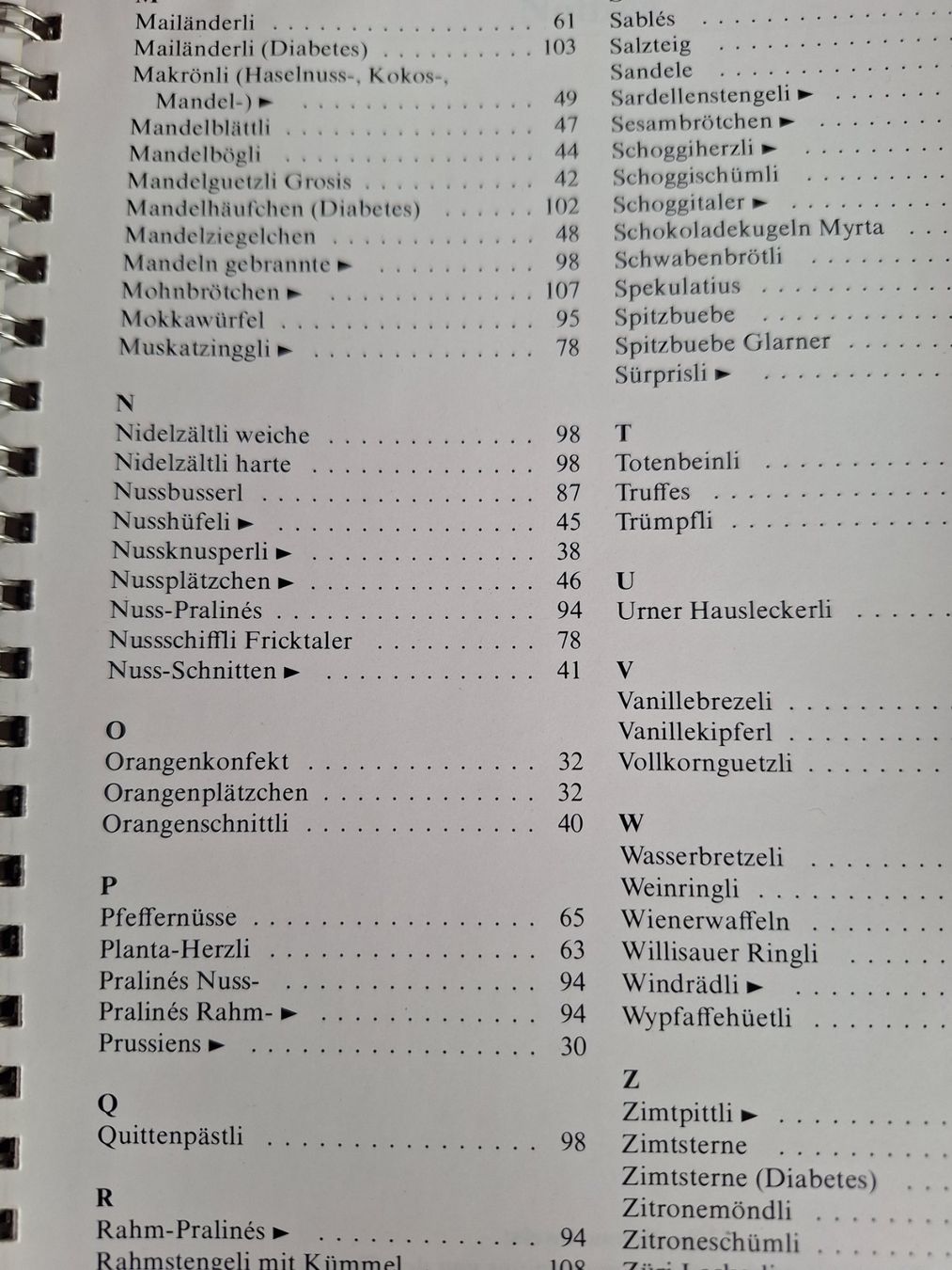 Libri: 4 STK BETTY BOSSI BACKBÜCHER – Usato da Huttwil venduto da Kunterbuntli 3