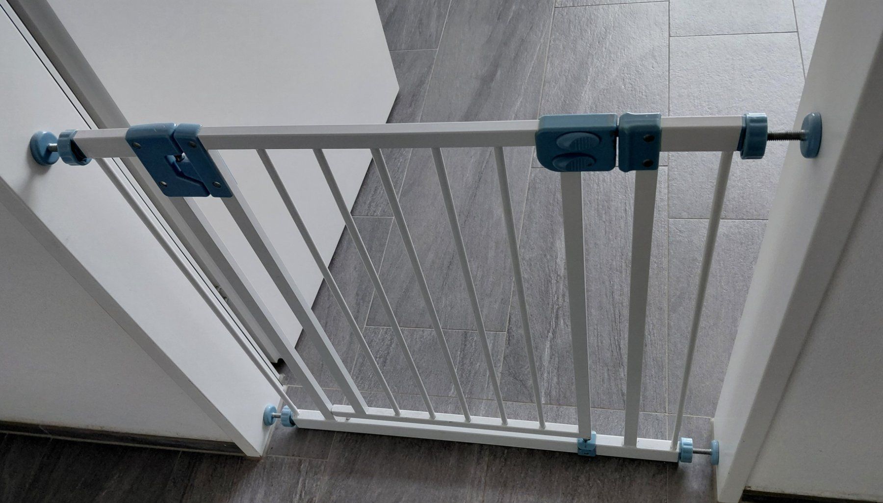 Tutto per la sicurezza: Türschutzgitter / Türabsprerrgitter – Usato da Fraubrunnen venduto da Ente2286 1