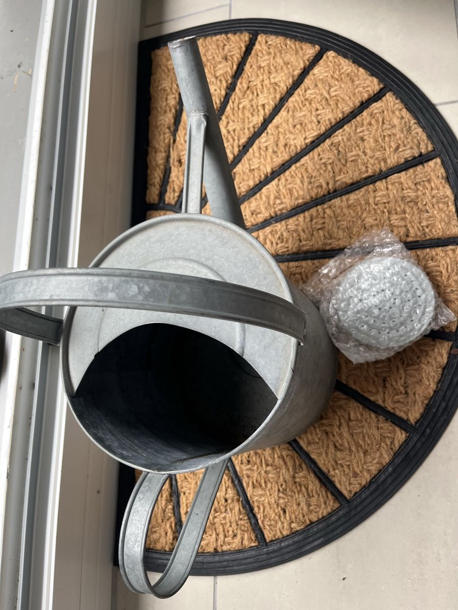Bewässern & Giessen: Giesskanne Metall neu mit Brause – Gebraucht aus Schaffhausen von juf_98r9 1