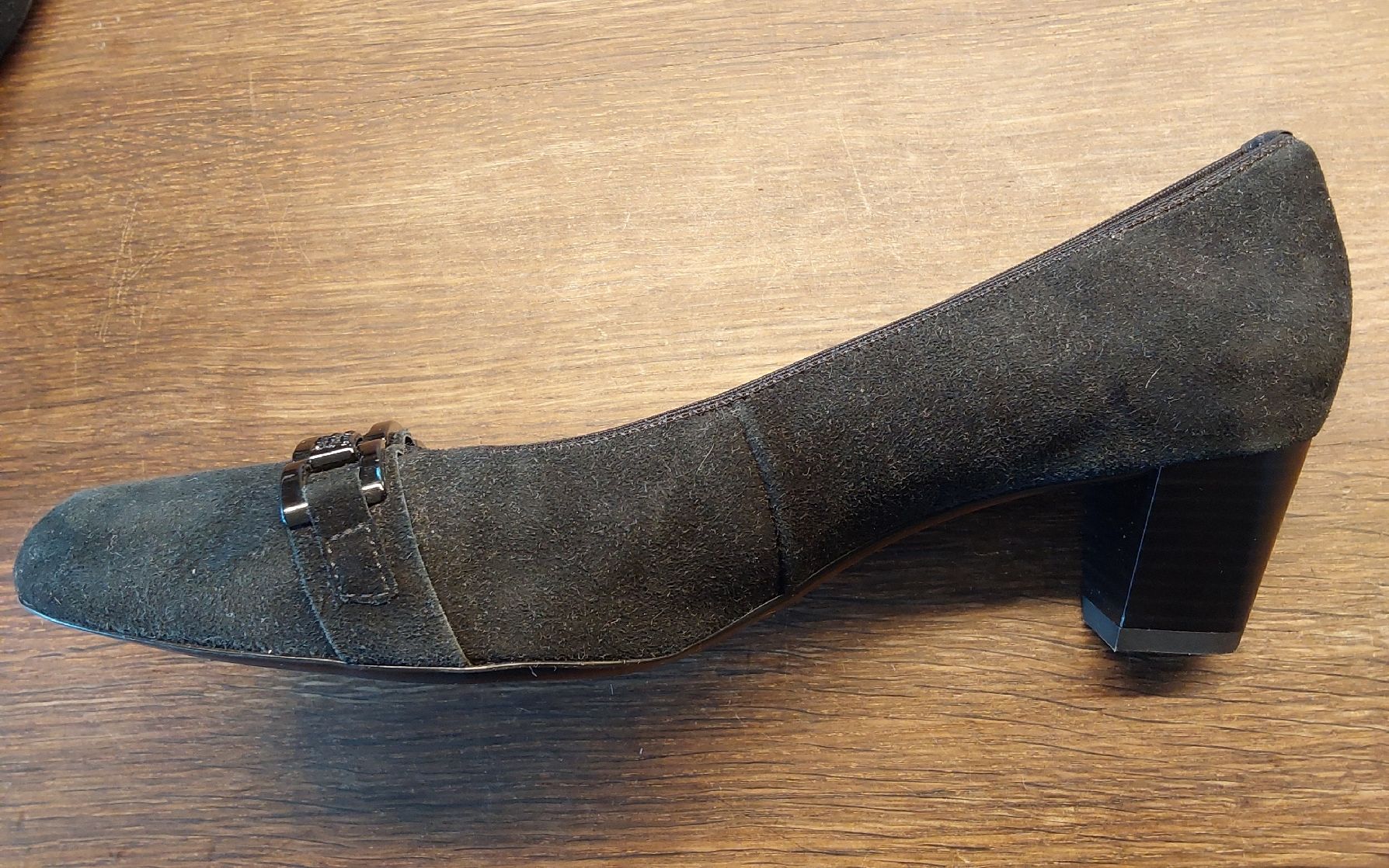 Ara Scarpe da donna: Pumps ara 39 Wildleder schwarz neu – Nuovo (secondo la descrizione) da Köniz venduto da scopello12 2