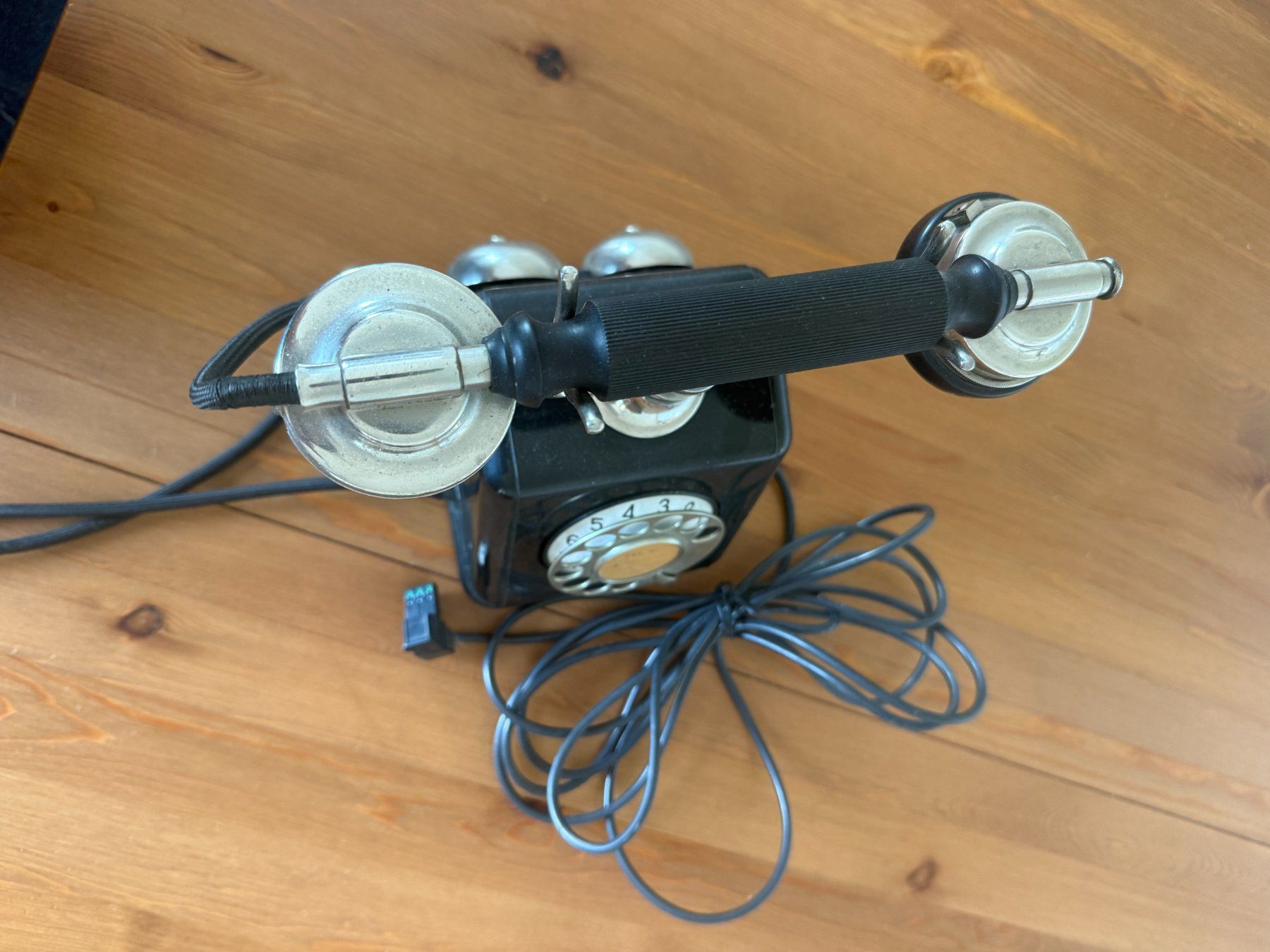 Telefone: Alter Telefon – Gebraucht aus Köniz von Evafelchlin 4