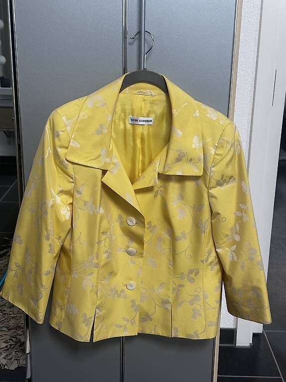 Giacche: Eleganter Sommerblazer mit Blumenmuster, Gr. 38/40 – Usato da Bazenheid venduto da ManilaGrace