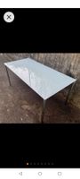 Fritz Hansen Tisch