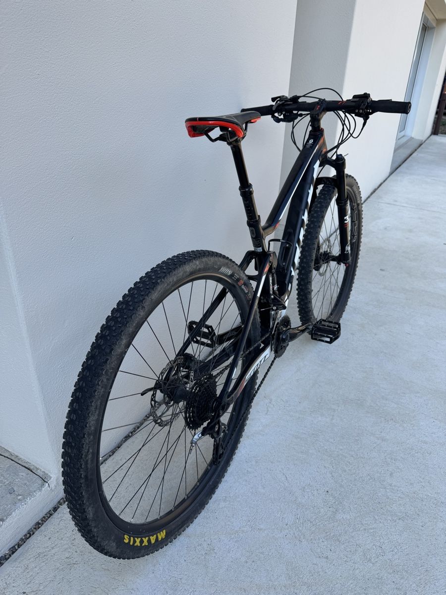 Scott Velos: VTT Scott Spark 910 roues 29" carbone fully – Gebraucht aus Sonvilier von Swiss2615 4