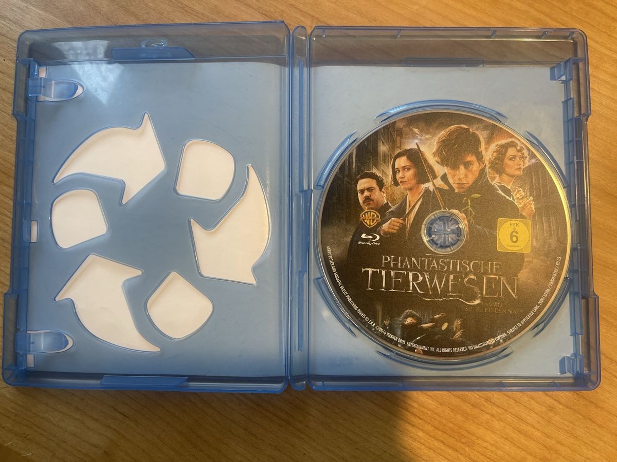 Tutti i DVDs: Phantastische Tierwesen - Blu-Ray – Usato da Binningen venduto da Shuffle66 2