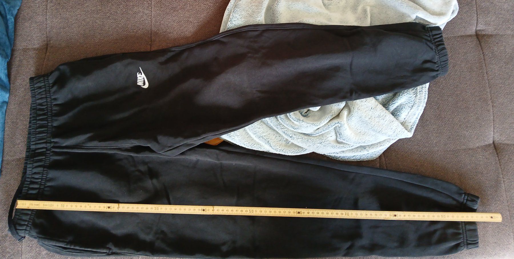 Nike Lotti & Set di vestiti: Nike Jogginghose & Shorts Set, Gr. S – Usato da Liestal venduto da piperpa 4