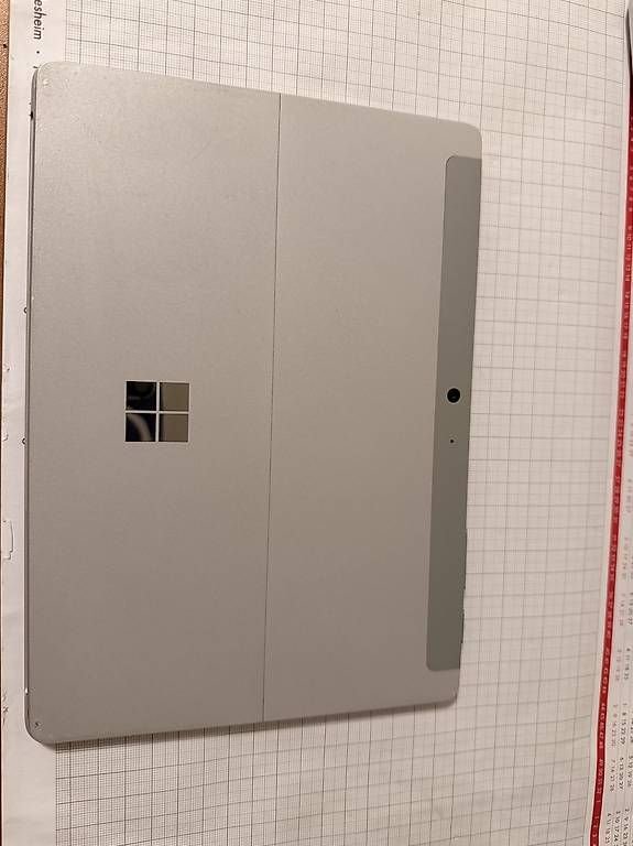 Microsoft Tablet PC: Tablet Microsoft Surface GO 8GB RAM – Usato da Glattbrugg venduto da mir_vx2c 1