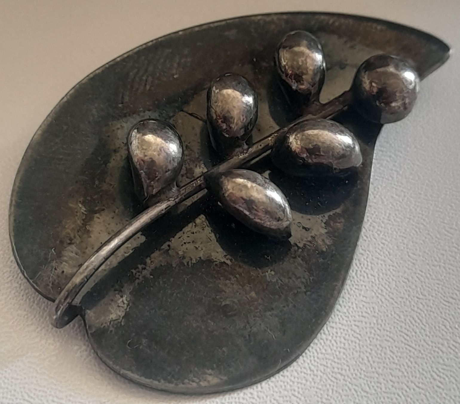 Broches & Aiguilles: Broche ancienne en argent 925. – D'occasion à Lausanne par Glam-Luxe 3