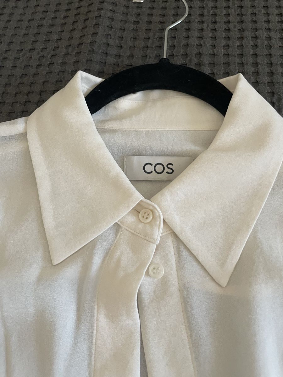 Cos Camicette: COS Bluse off white – Nuovo (secondo la descrizione) da Zürich venduto da cosmic_mariposa