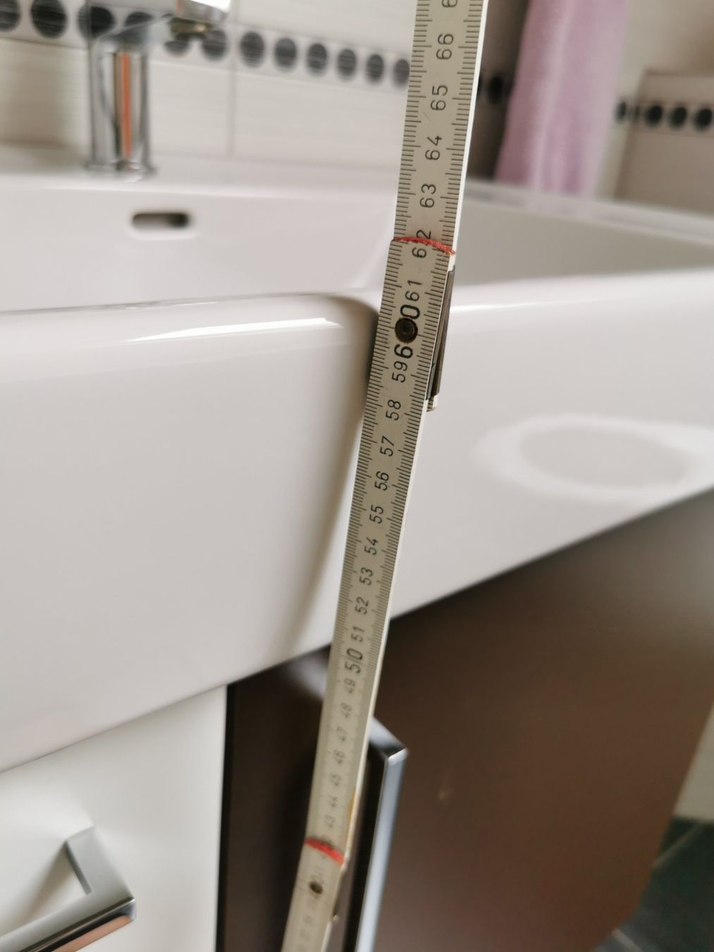 Spülbecken & Waschbecken: Waschtisch mit 2 Spiegeln – Gebraucht aus Grenchen von 231004 5