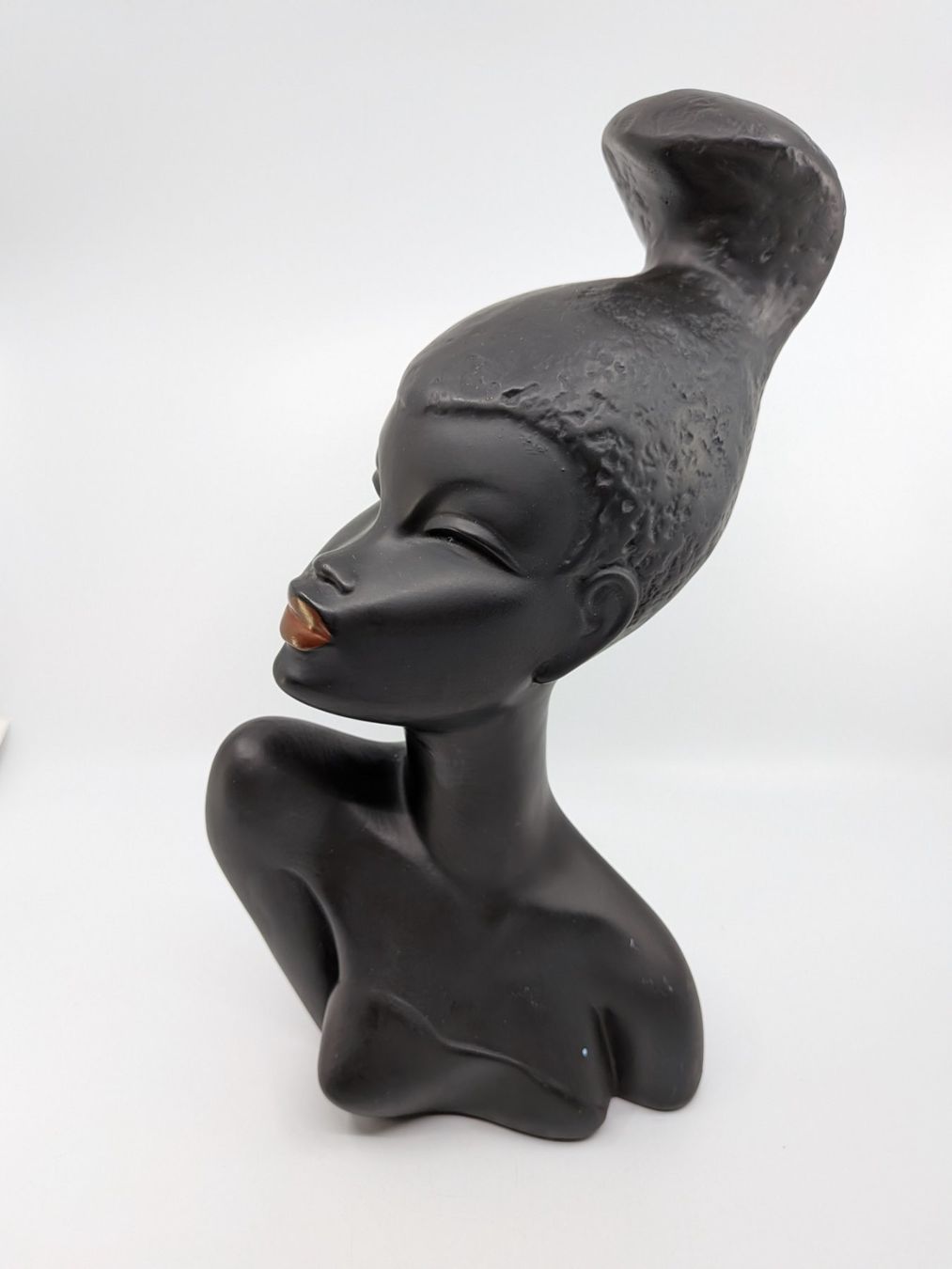 Figurines: Mid Century Keramik Büste – D'occasion à Emmen par magelan