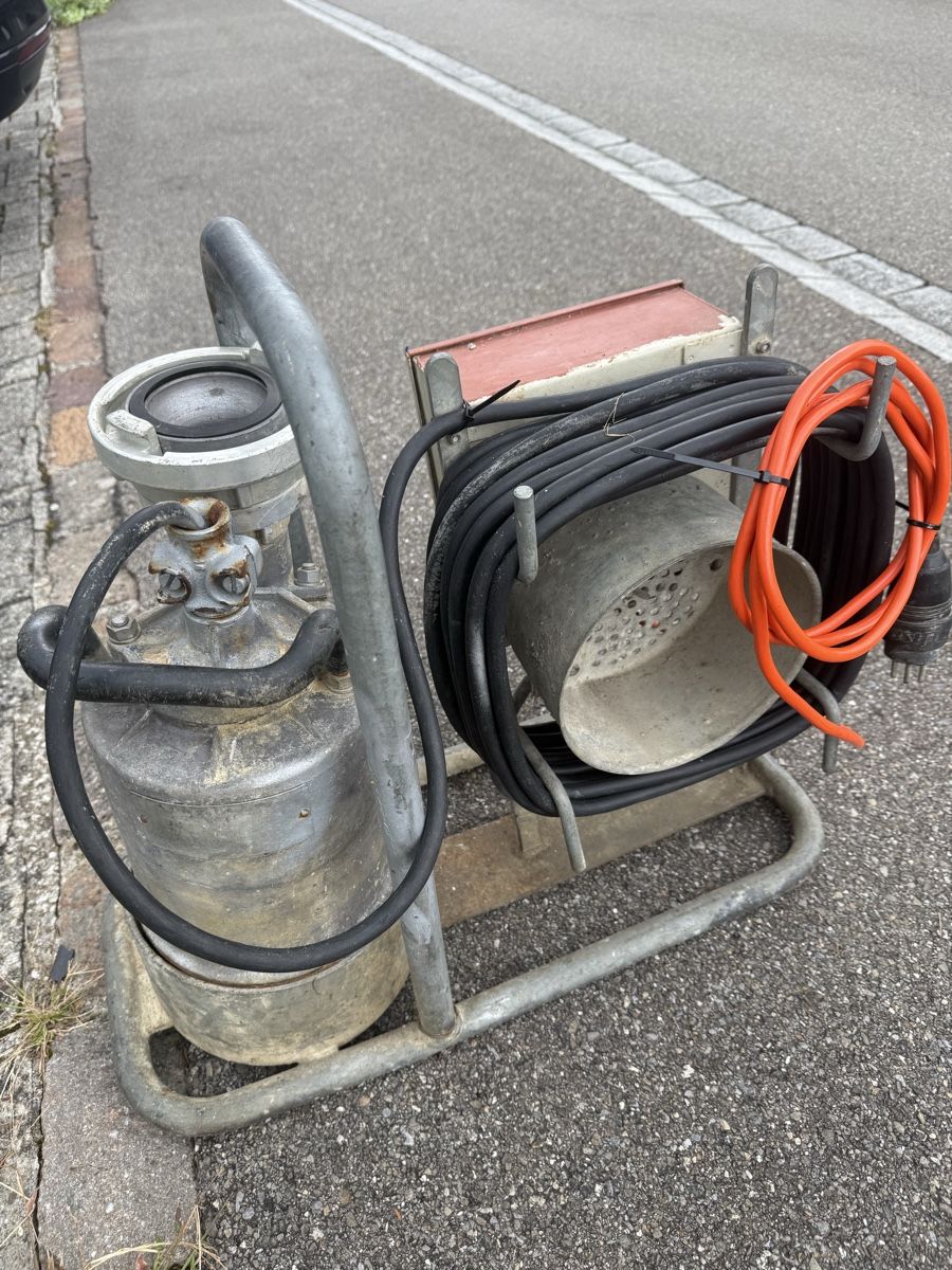 Pompe & Parti di ricambio: Wasserpumpe – Usato da Niederwil AG venduto da martin1959