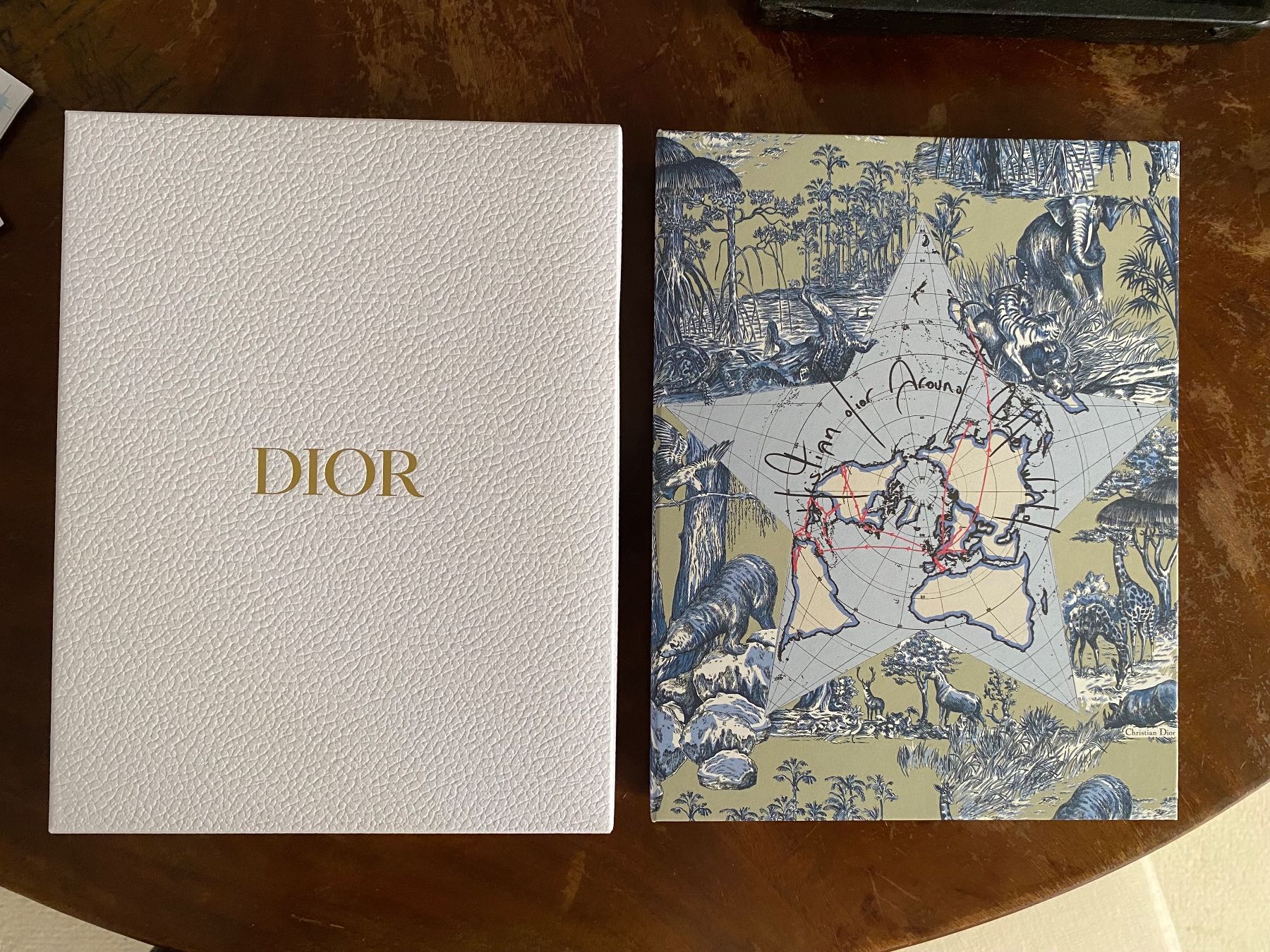 Tutte le decorazioni: Dior Limitiertes Set Around The World NEU – Nuovo e nell'imballaggio originale da Zürich venduto da ves_w6wl 1
