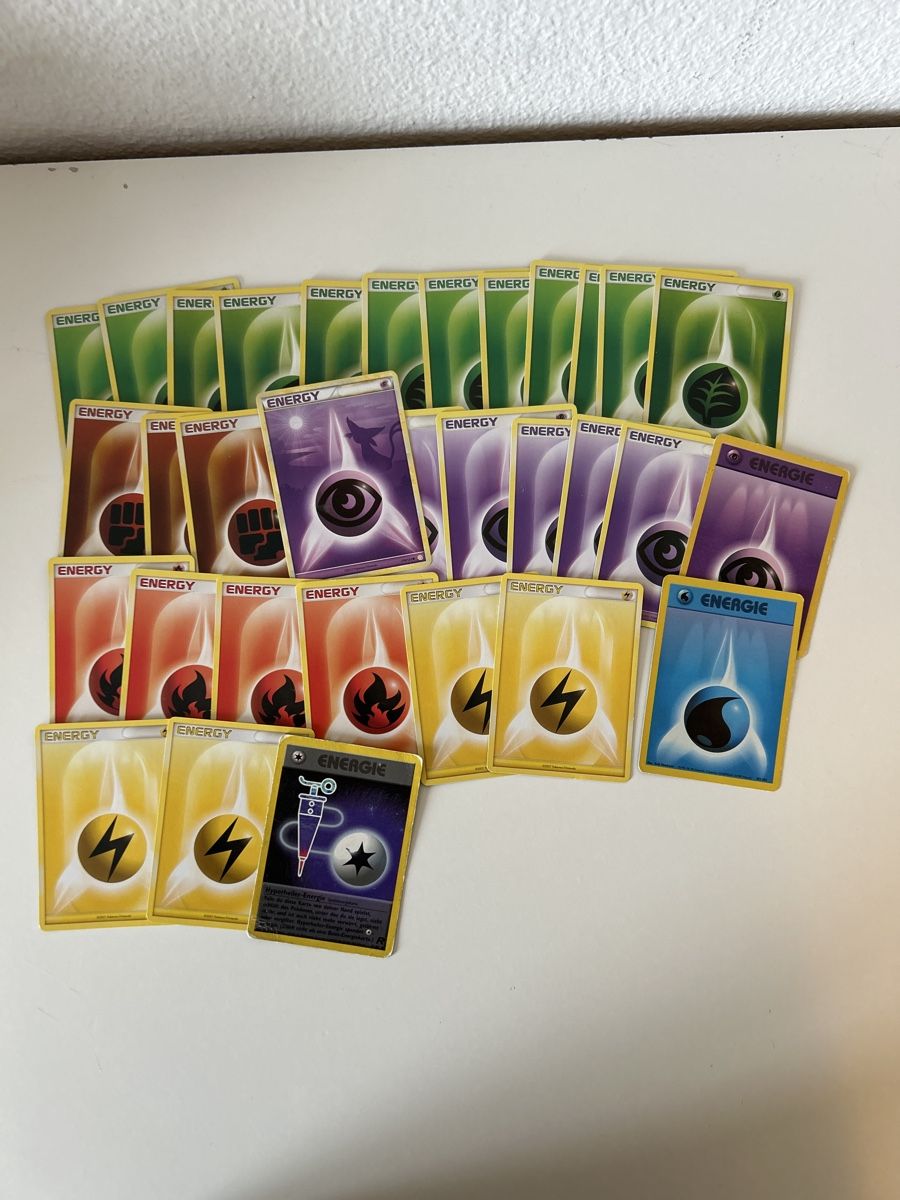 Cartoline: 31x Alte Energy Karten Pokémon – Usato da Stettlen venduto da MimiMaus_