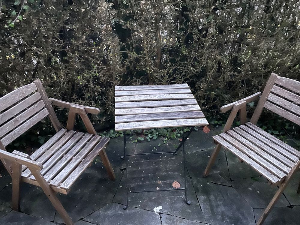 IKEA Gartenmöbel zur Abholung (1x Tisch & 4x Stühle) Kaufen auf Ricardo