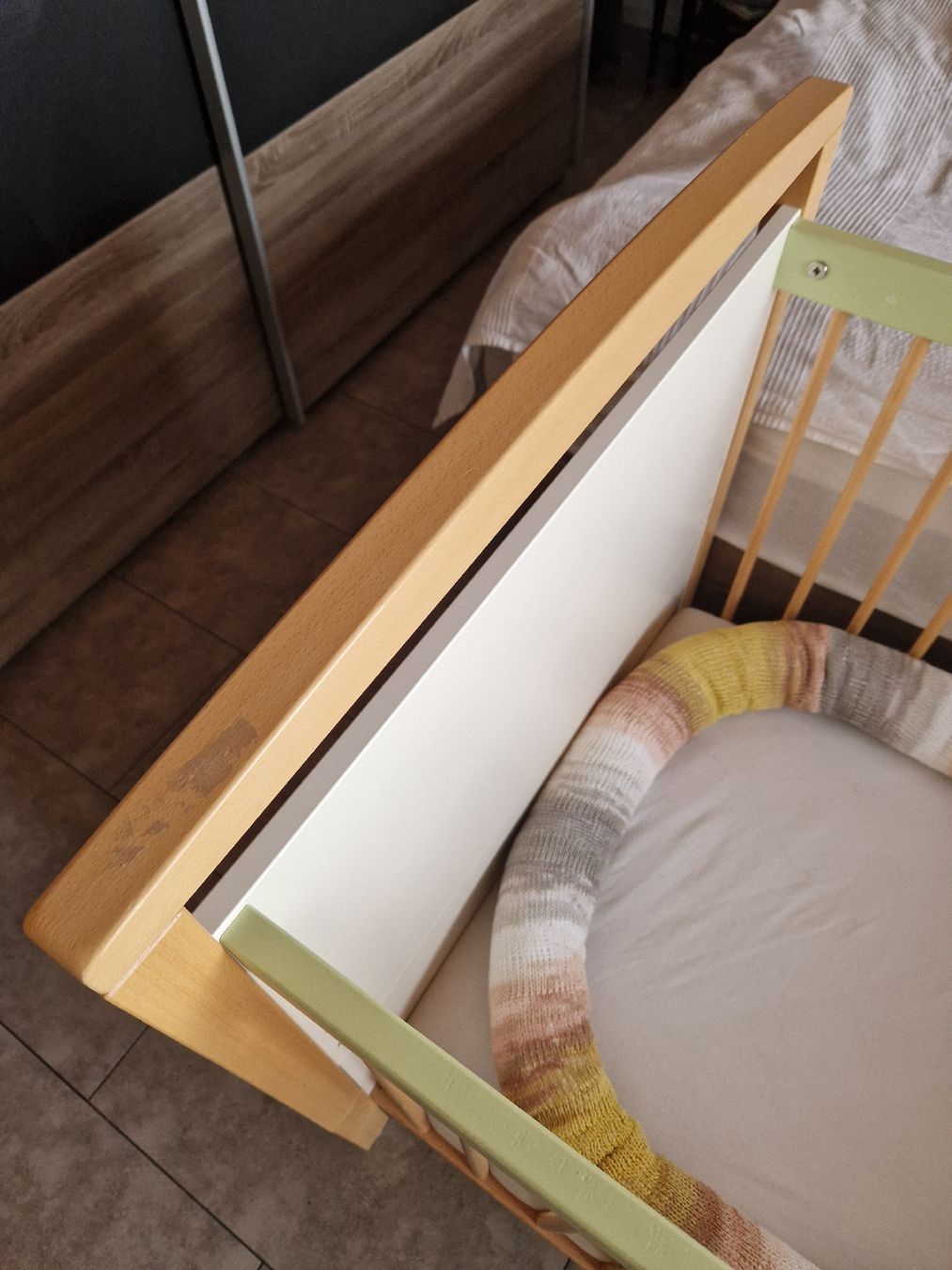 Geuther Lits: Babybett höhenverstellbar – D'occasion à Zufikon par Ngigi 4