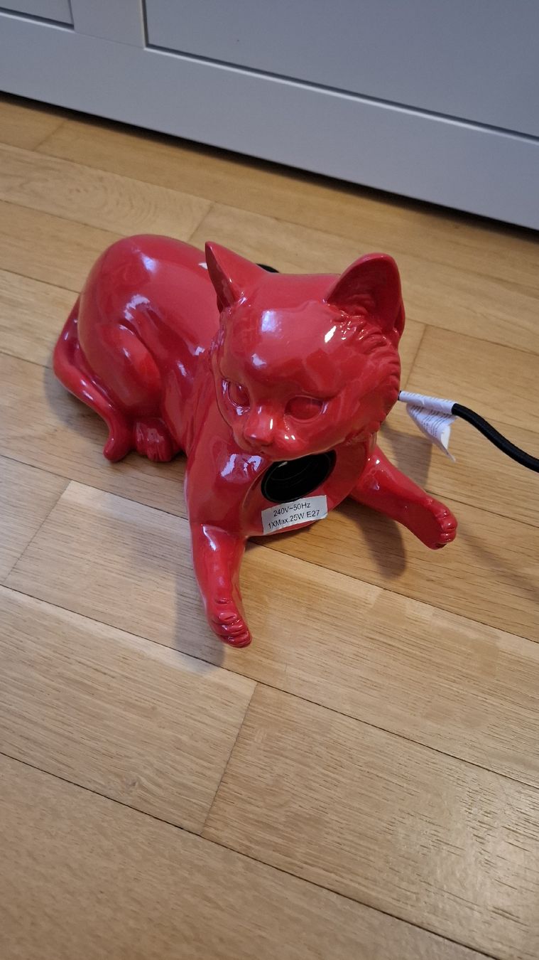 Lampade: Lampe chat rouge design! – Usato da Martigny venduto da Marleneg87 1