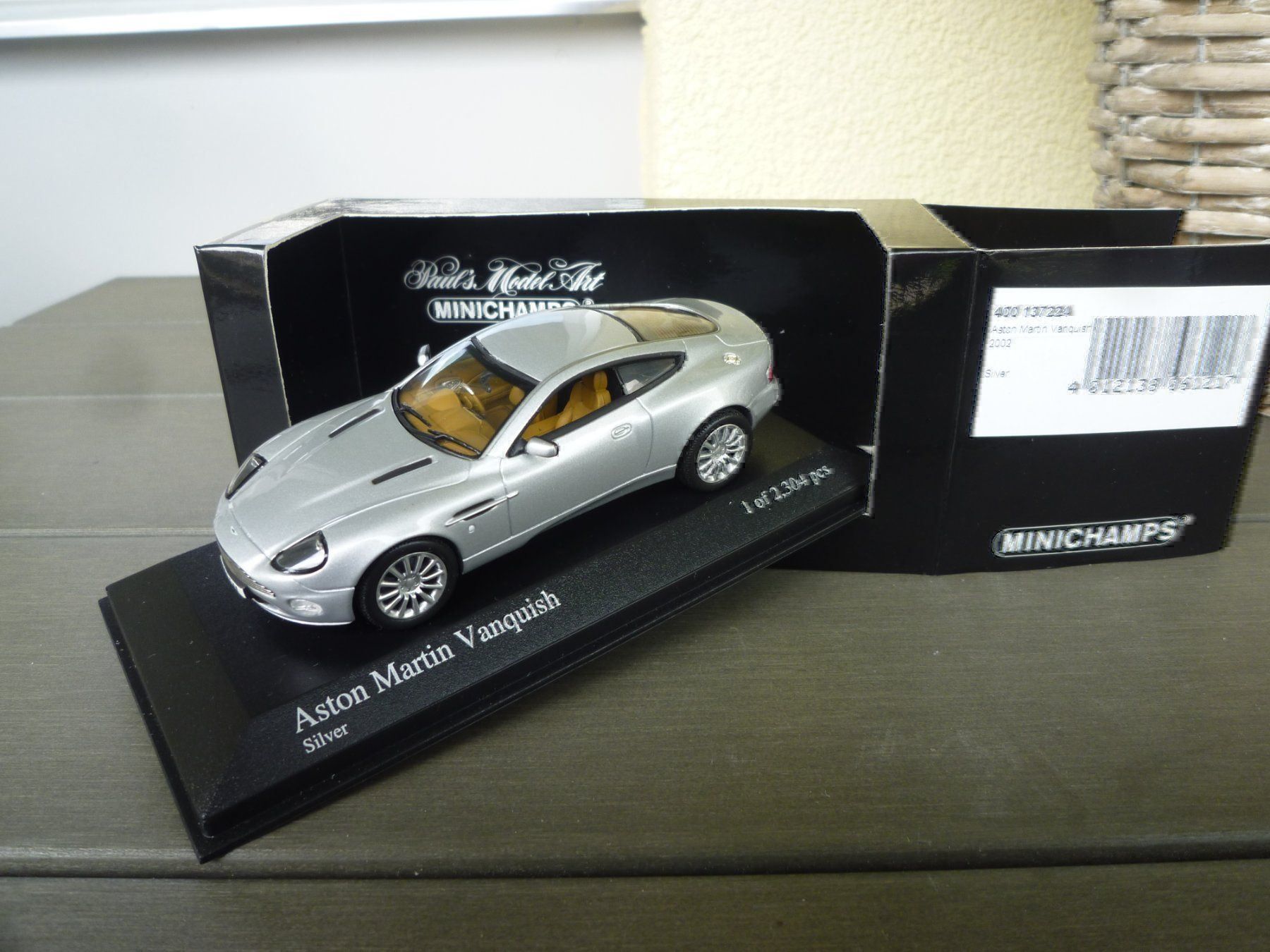 Minichamps Modellini d'auto: Aston Martin Vanquish (2002) – Nuovo e nell'imballaggio originale da Flawil venduto da Imperiosud