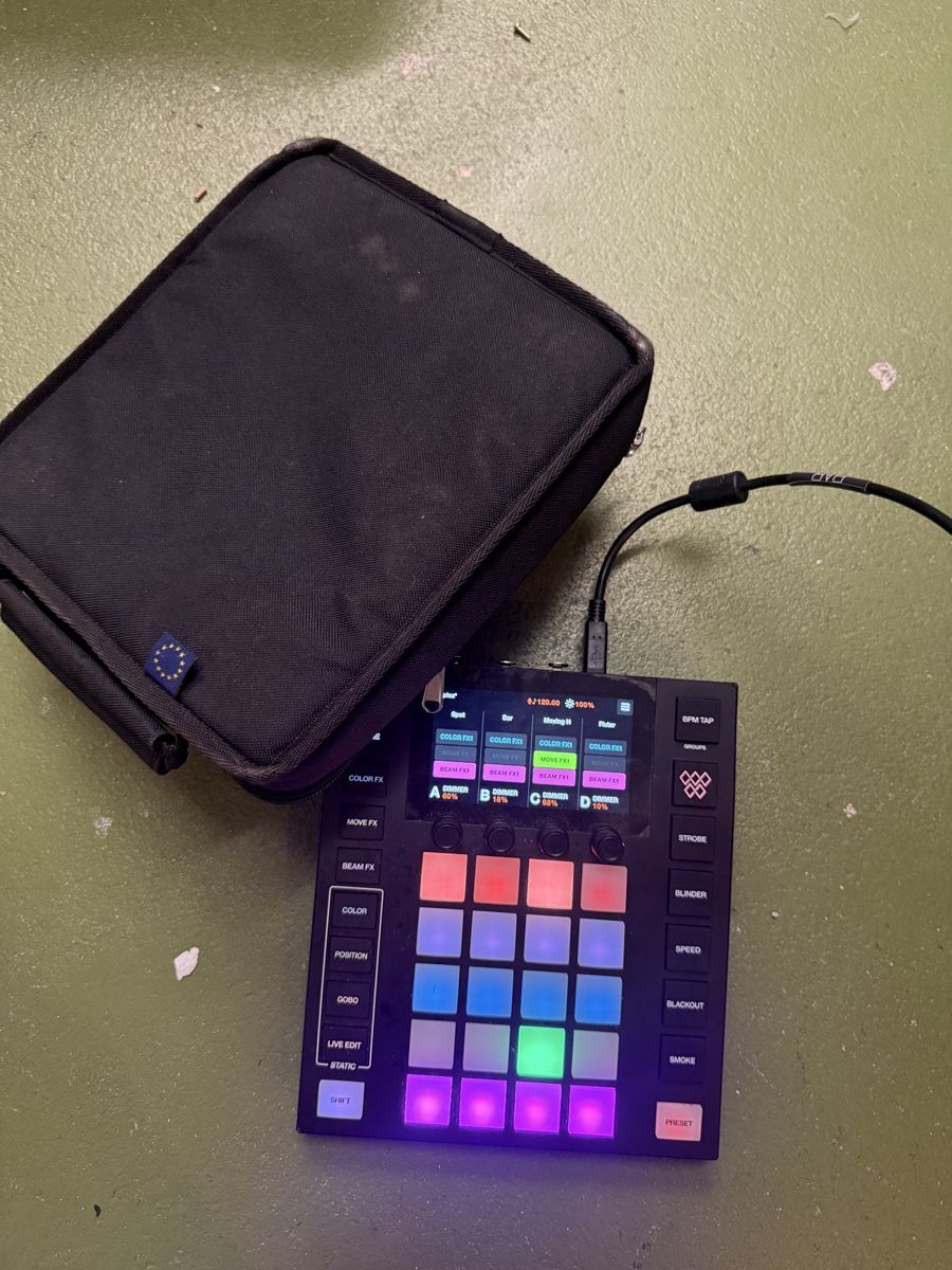 Eclairage & Effets de lumière: Wolfmix MK2 DMX – D'occasion à Lyss par Nach-Bar 1