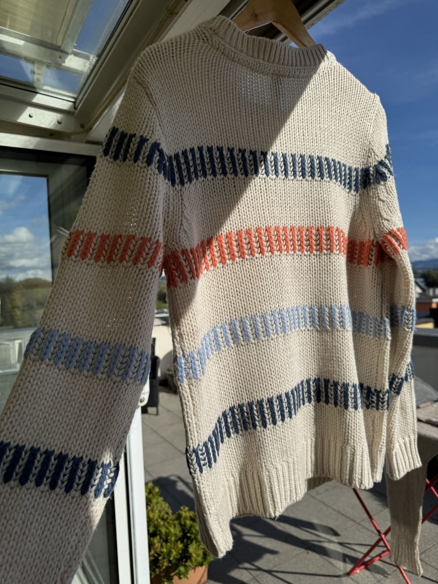 Pullover & Sweatshirts: Multiple Striped Sweater 38 – Gebraucht aus Fällanden von emi_x6xw 1