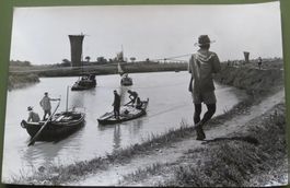 Erh. Hürsch: 1 Foto um 1975, China: Treidler bei Shanghai