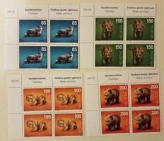 1624-27, Satz Tierbabys postfrisch im 4-Block mit Tabs