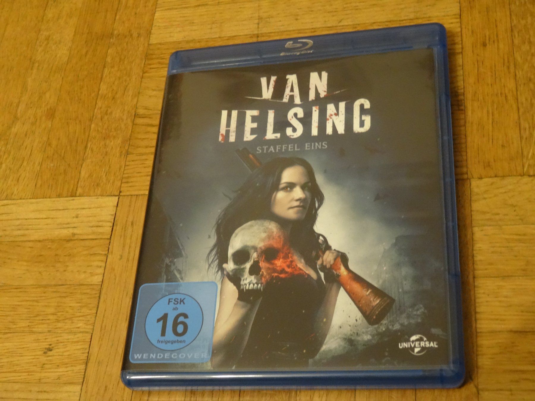 Tutti i DVDs: Van Helsing Staffel 1 - Blu-Ray – Usato da Olten venduto da Disc-Verkauf