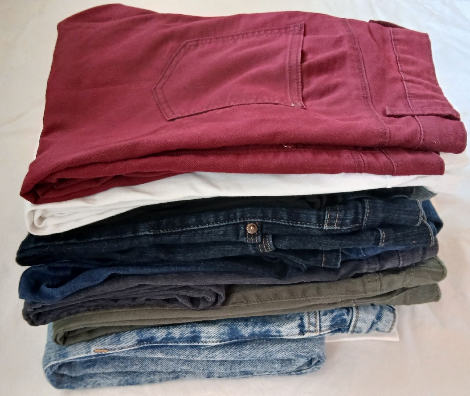 Pantaloni: Lot de 9 pantalons Taille 40 – Usato da Tramelan venduto da Belleza82 4